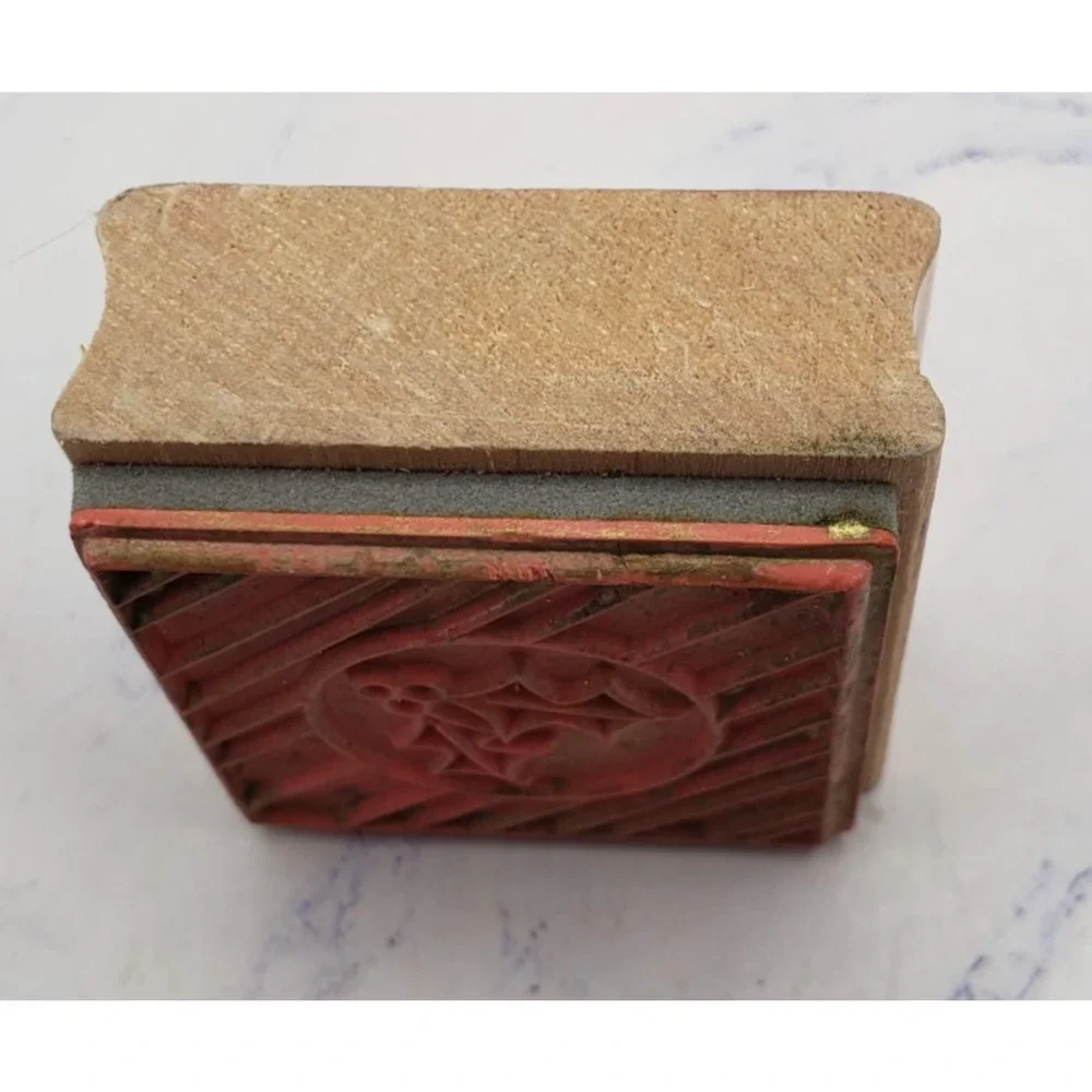 Studio G Katie & Co Holly Berry Christmas Wrap Wood Mounted Rubber stamp